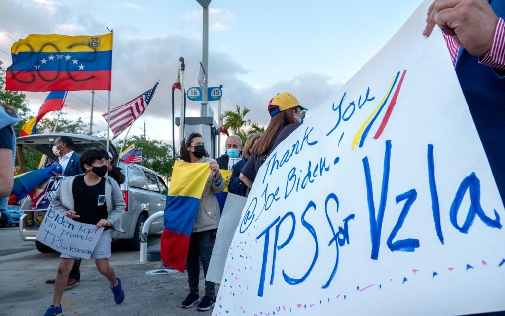 A cuántos venezolanos beneficia la expansión del TPS