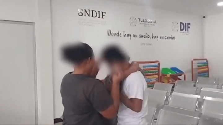 Inmigrante se lanzó de un tren en movimiento en México porque uno de sus hijos no pudo subir