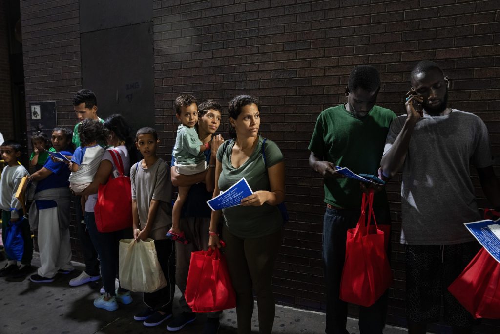 Nueva York entregará 18.000 nuevos empleos a inmigrantes venezolanos