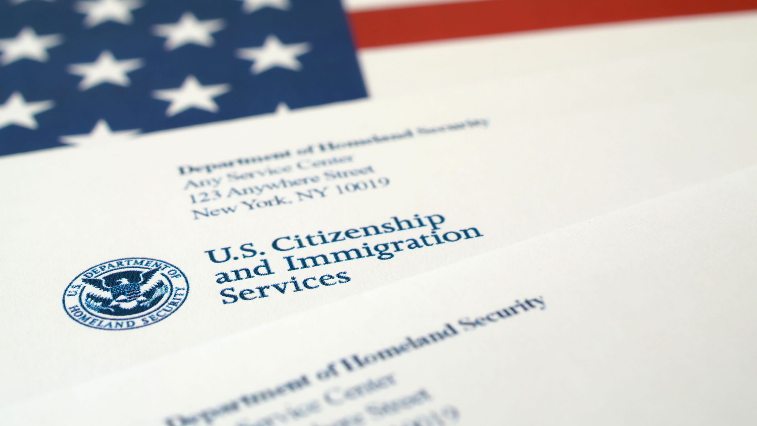Cambios en inmigración: en pocos días entrará en vigor el aumento de tarifas de USCIS