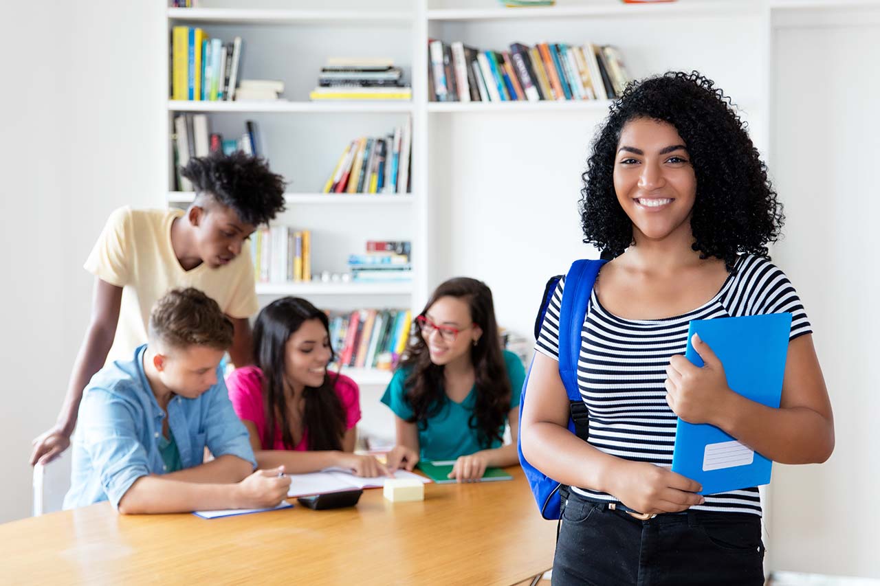 USCIS actualiza guías de políticas para quienes deseen visas de estudiantes