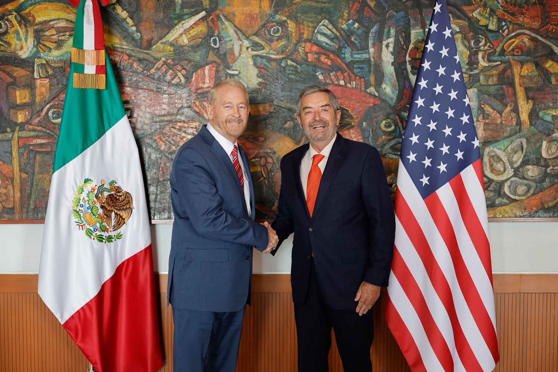 ¿Quién es Ronald Johnson, el nuevo embajador de Estados Unidos?