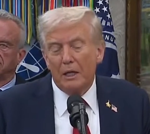 Donald Trump frena el pago del gobierno de EE.UU